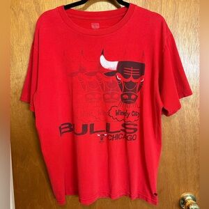 Chicago Bulls Red Graphic Tee - Windy City Bulls
